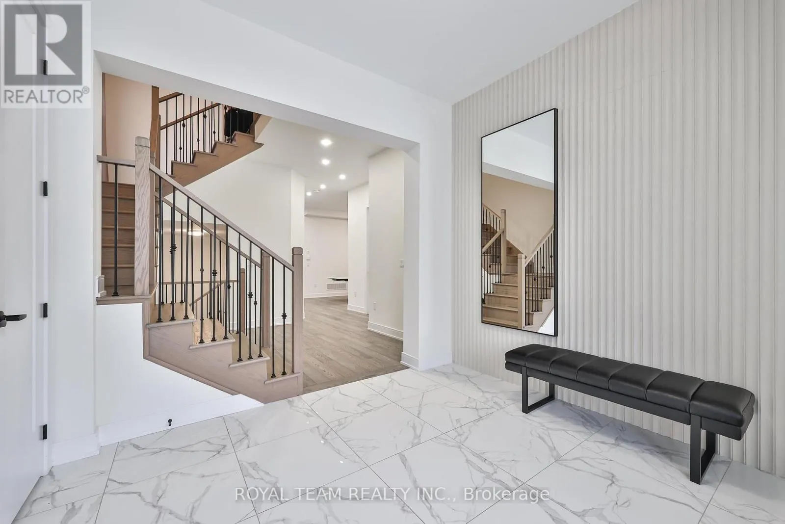 1361 BLACKMORE STREET