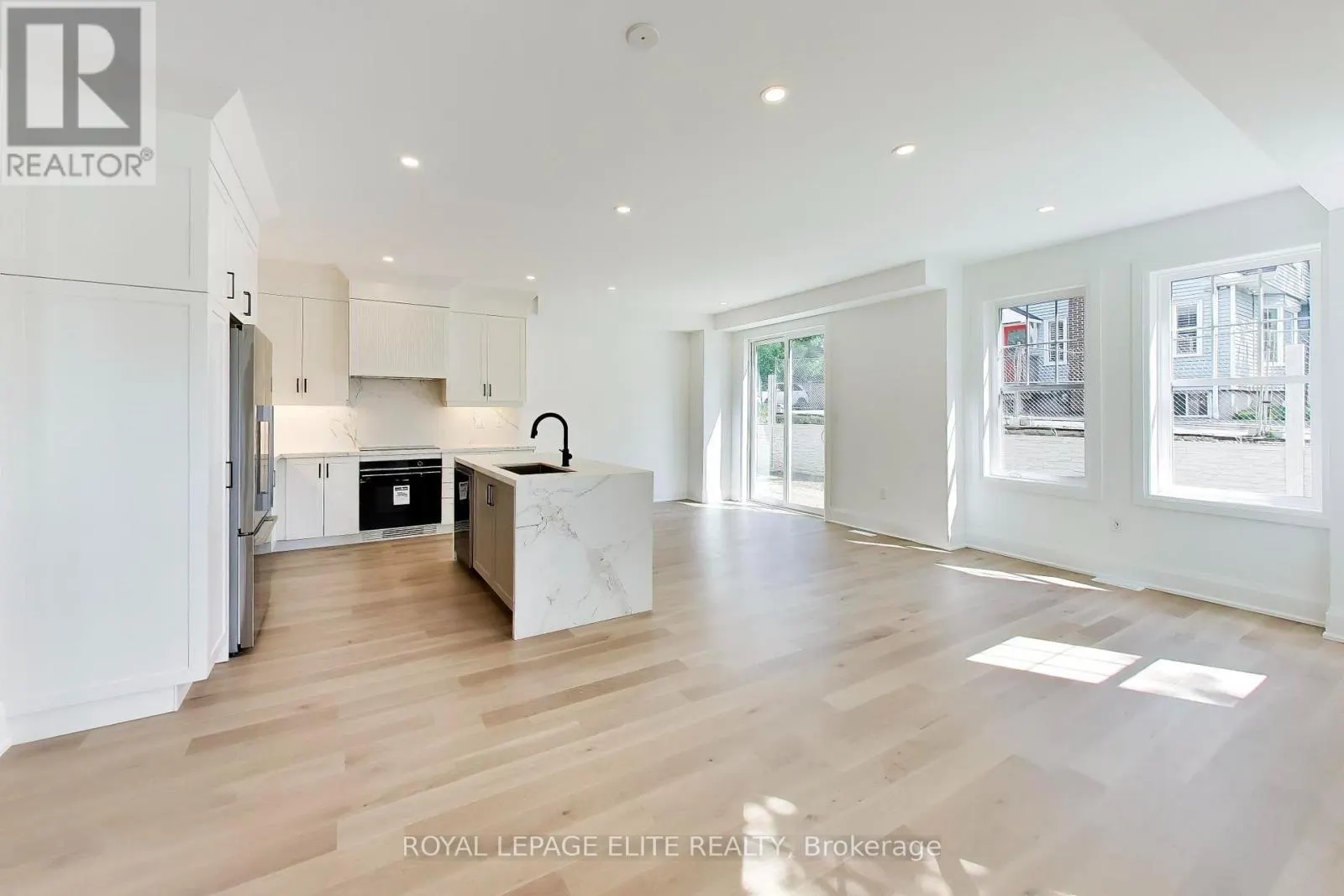7 DENNISON STREET S