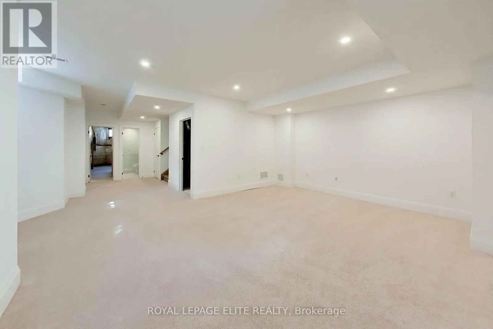 7 DENNISON STREET S