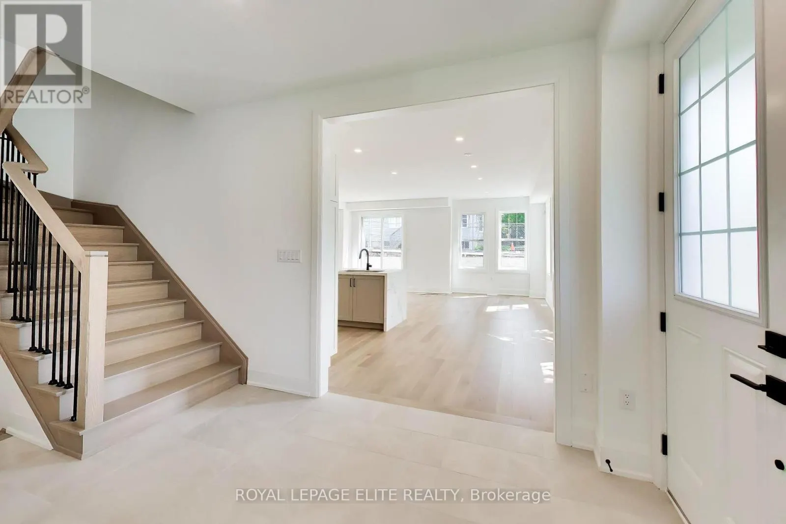 7 DENNISON STREET S