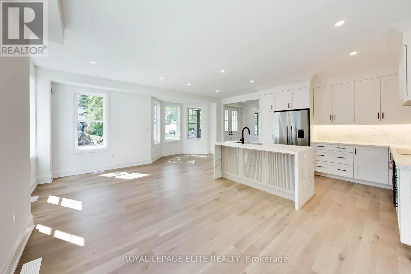 7 DENNISON STREET S