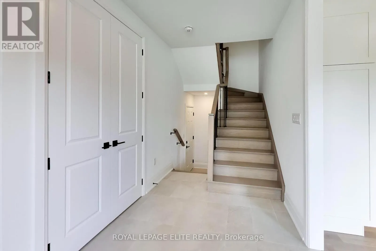 7 DENNISON STREET S