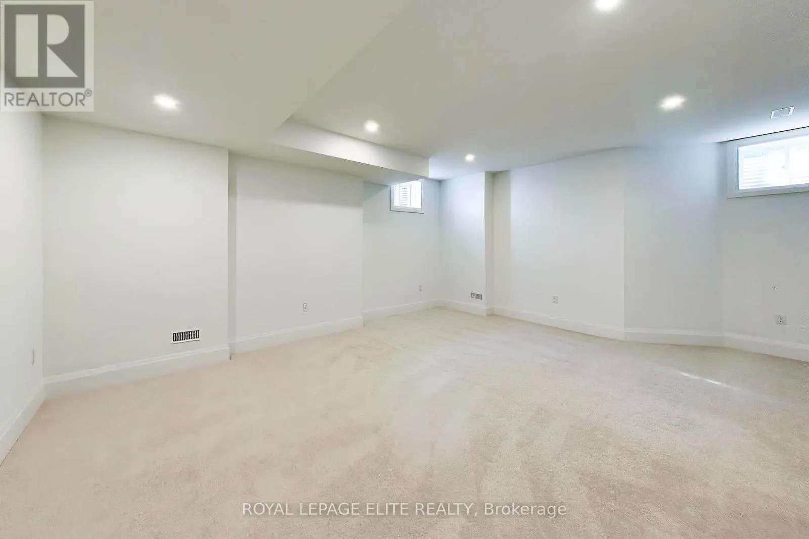 7 DENNISON STREET S