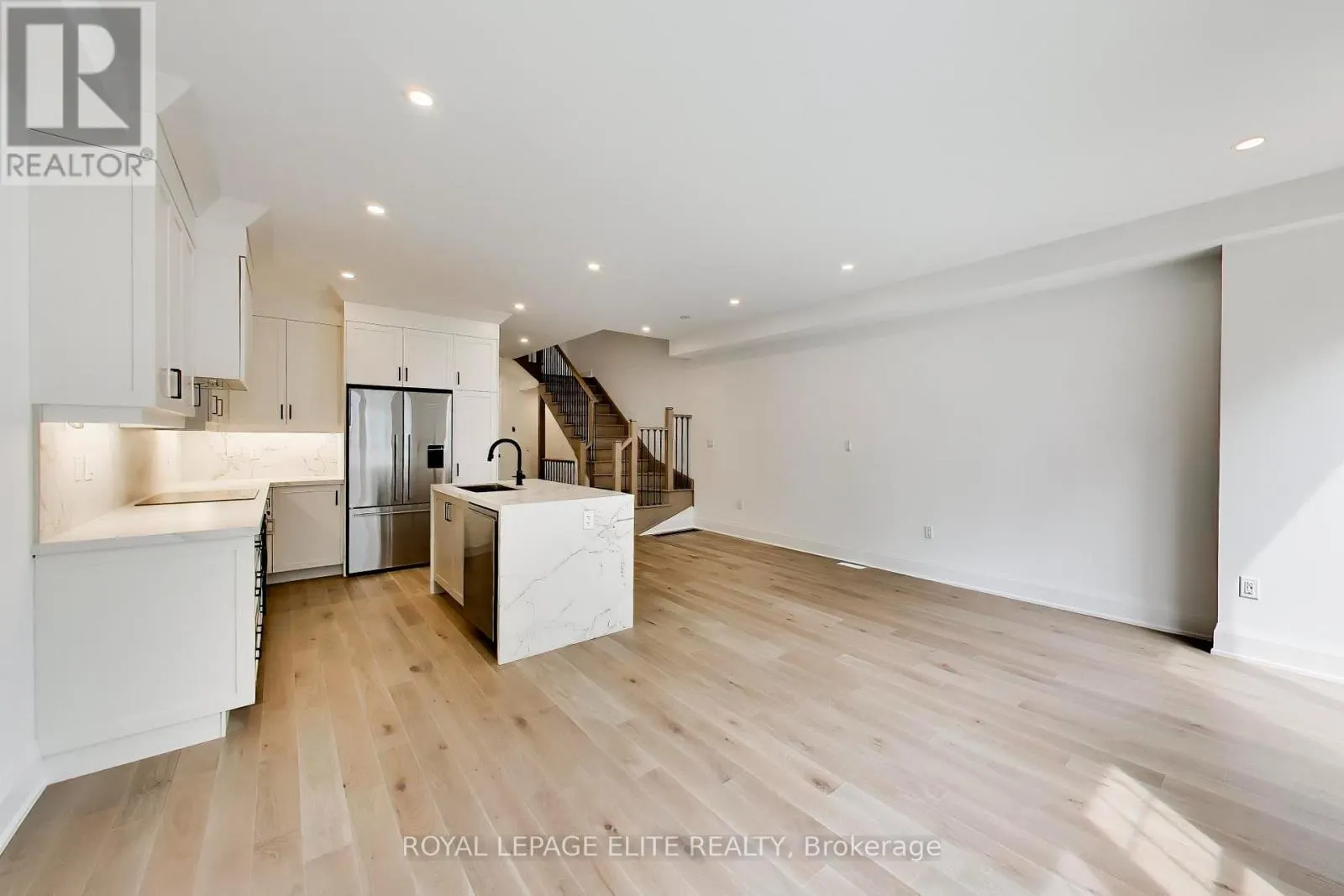 11 DENNISON STREET S