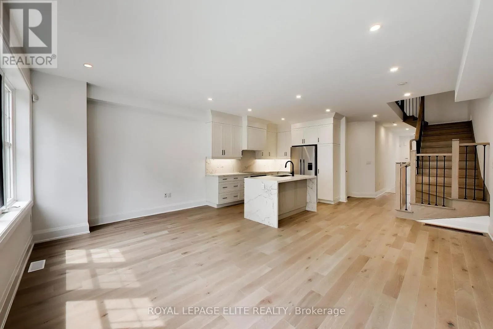11 DENNISON STREET S