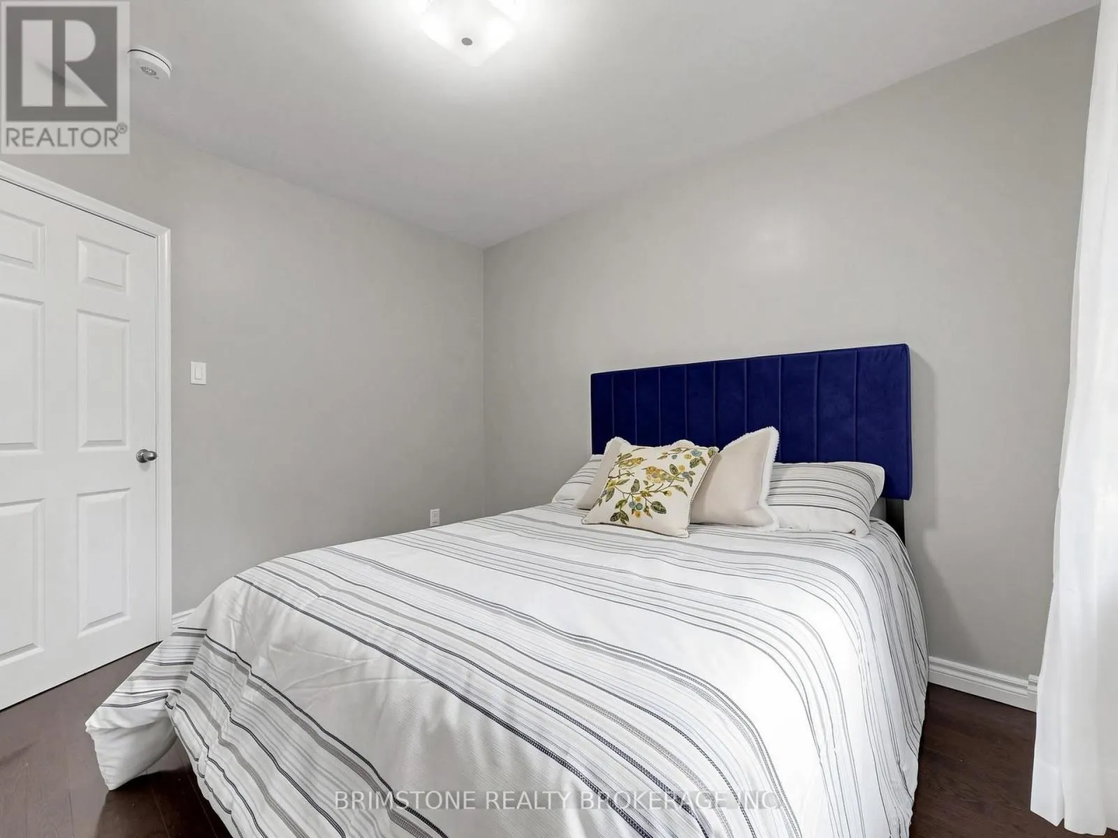 93 BAYVIEW PARKWAY