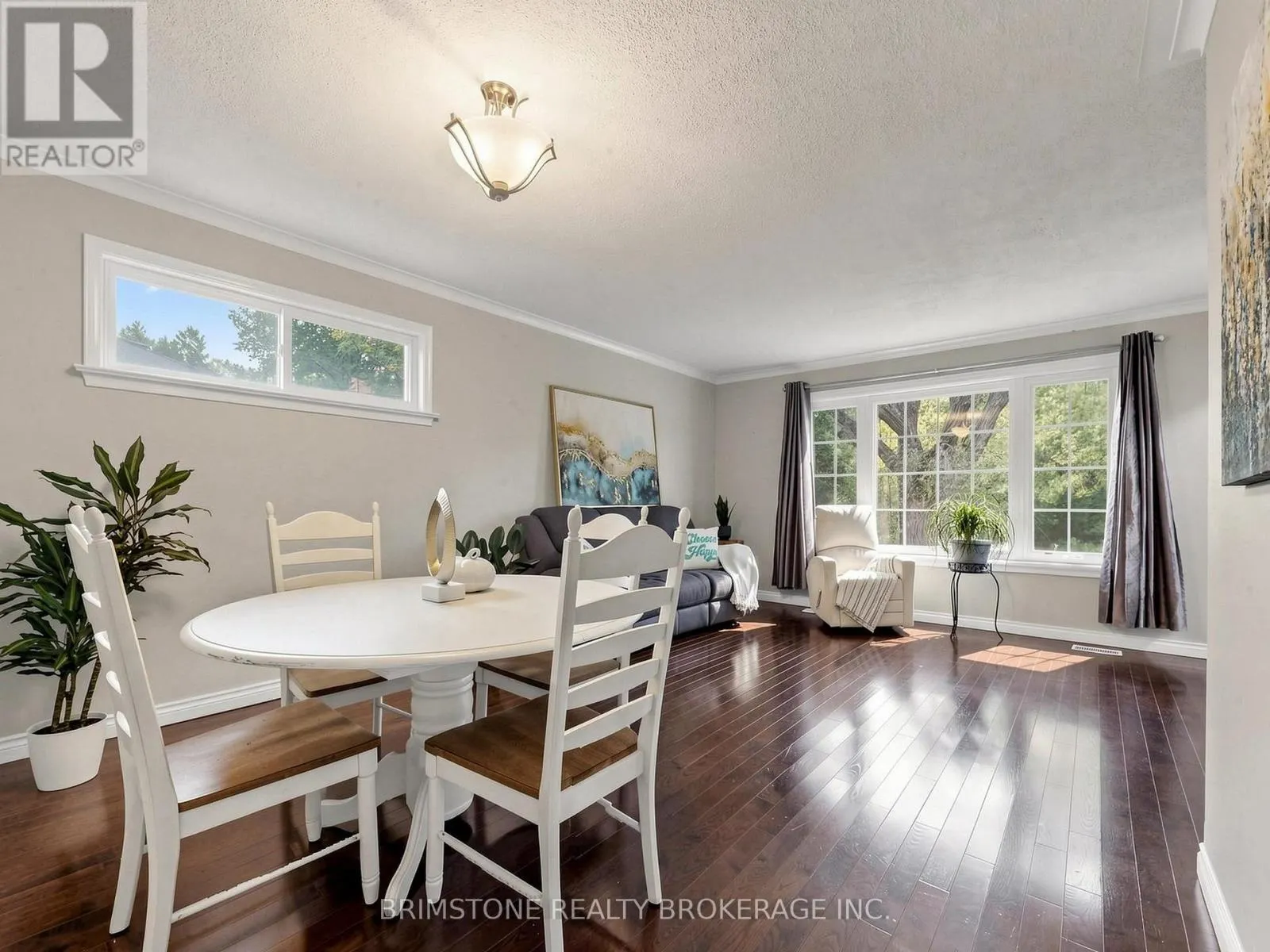 93 BAYVIEW PARKWAY