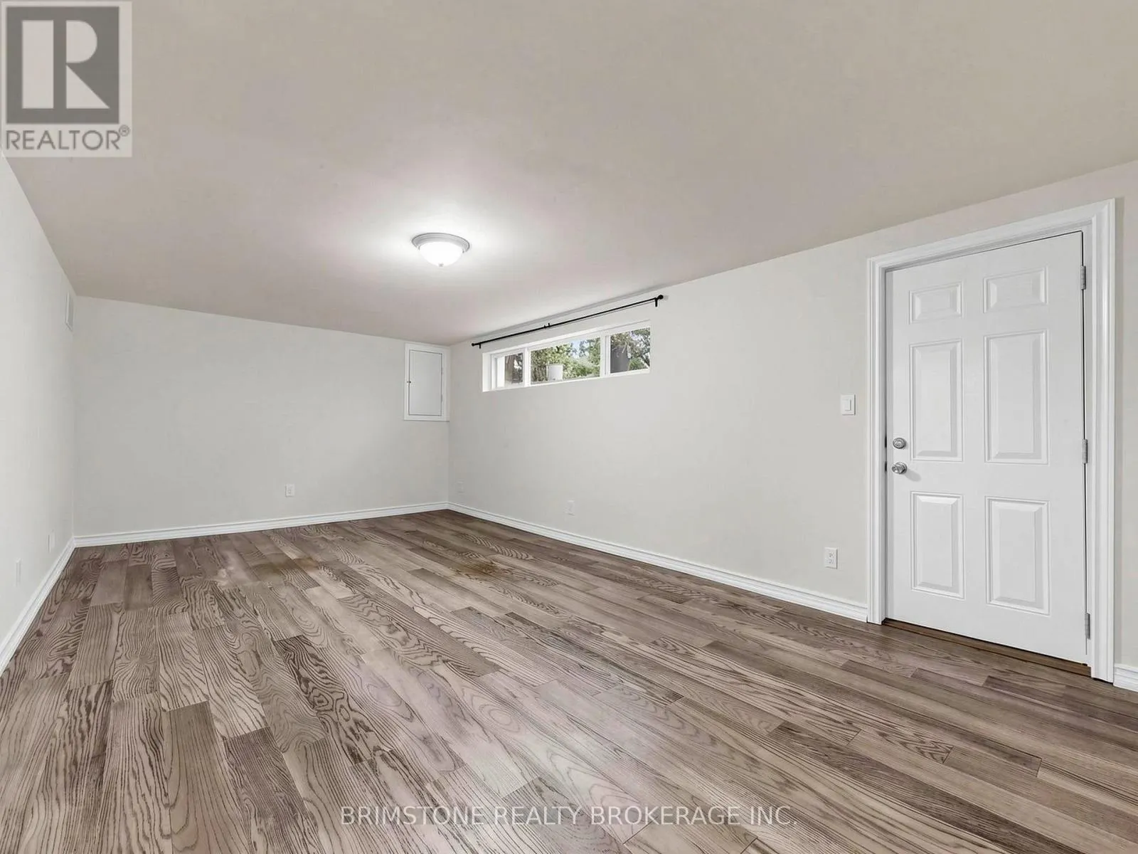 93 BAYVIEW PARKWAY