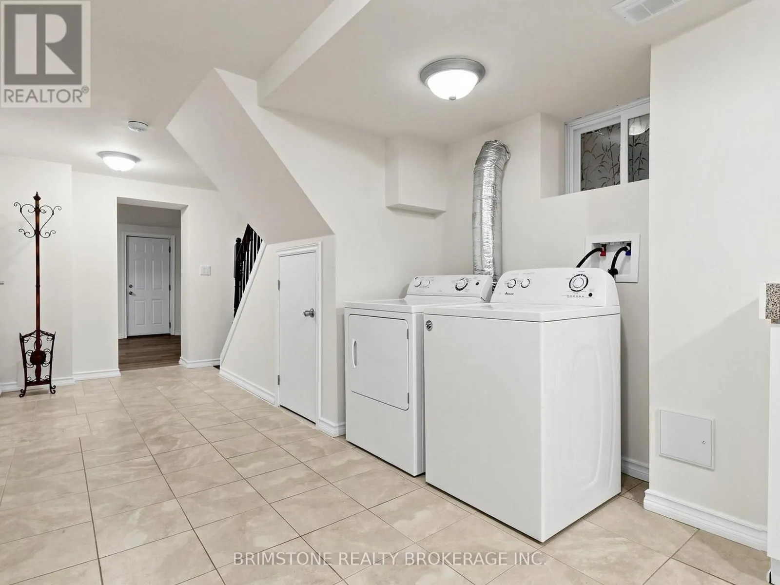93 BAYVIEW PARKWAY