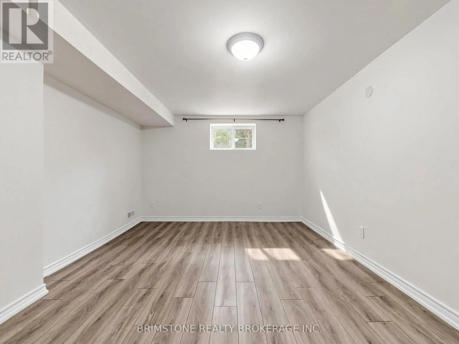 93 BAYVIEW PARKWAY