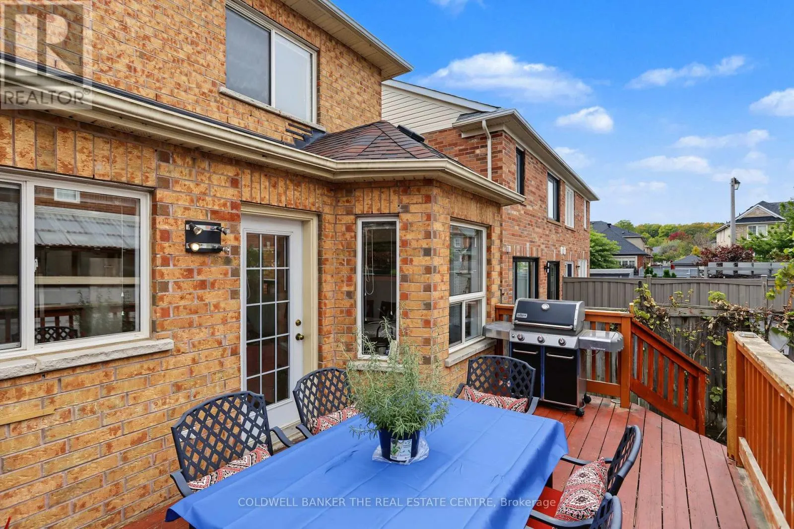 7 ISABELLA GARDEN LANE