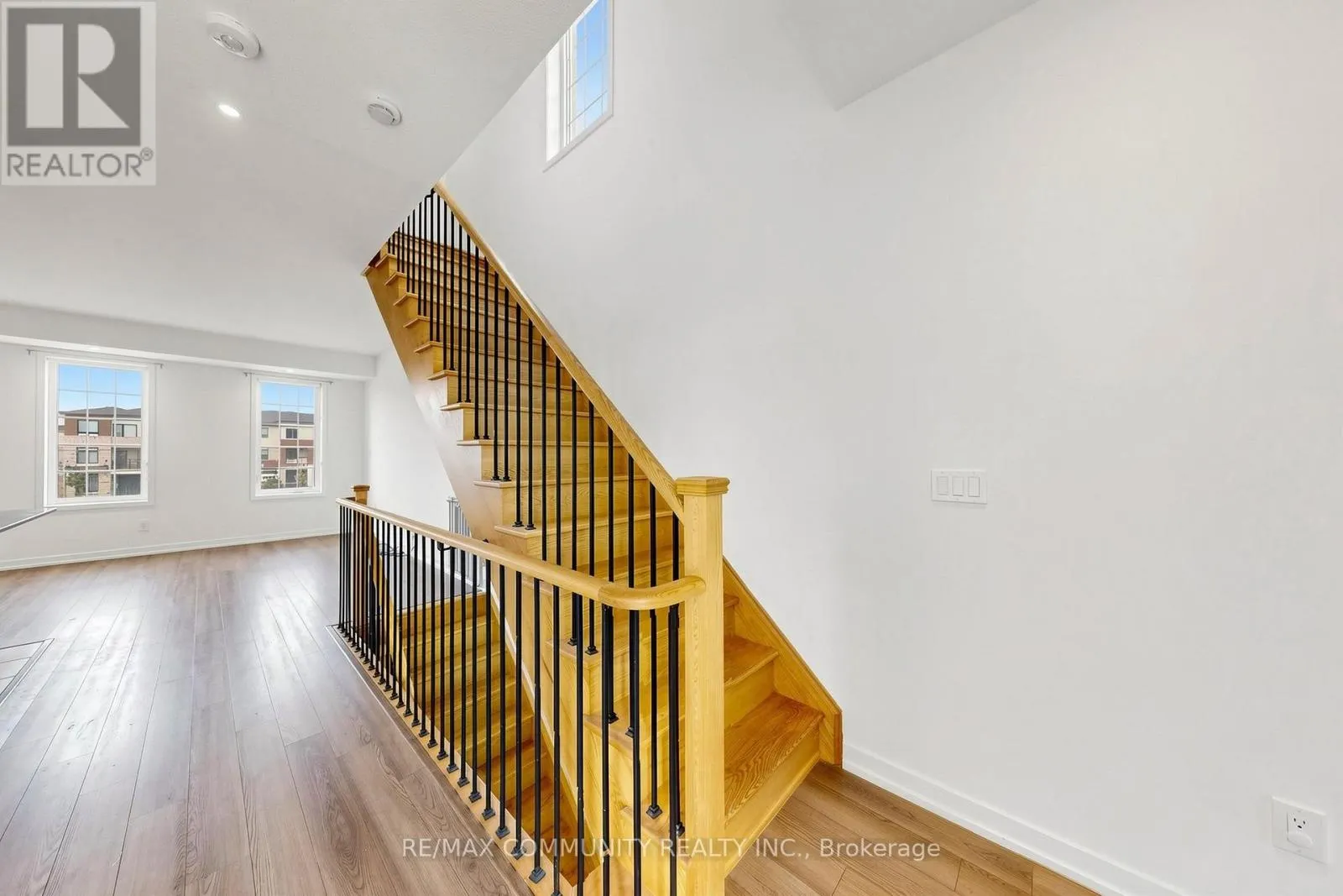 221 HARDING PARK STREET