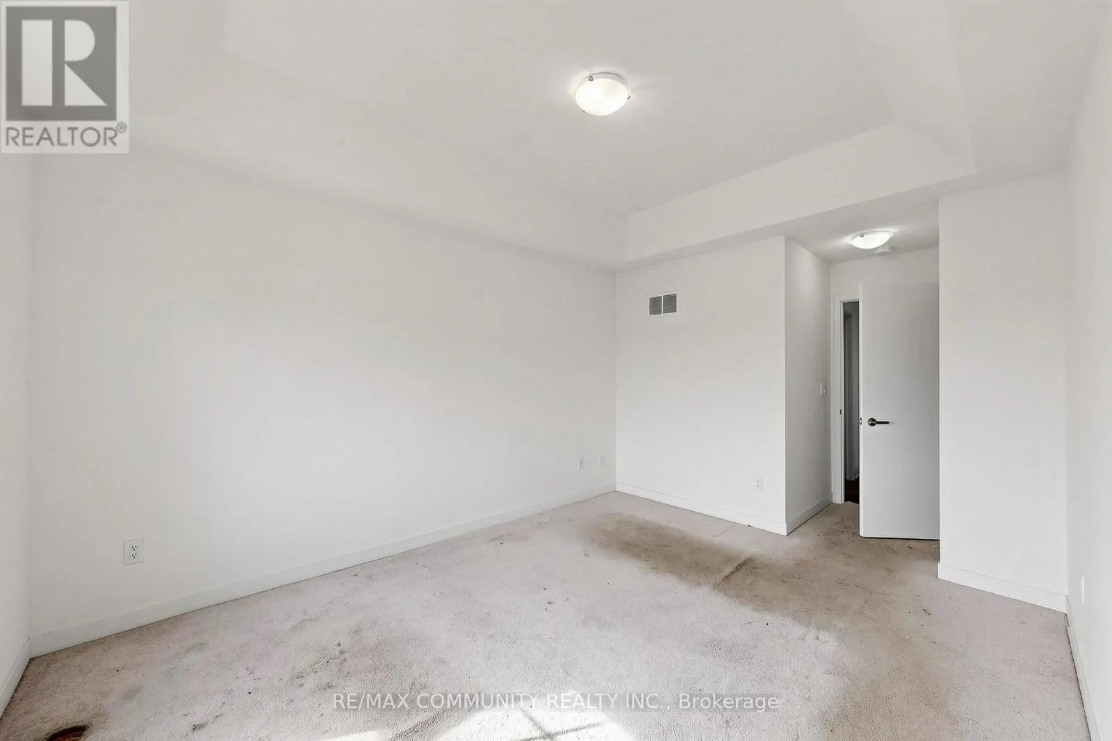 221 HARDING PARK STREET