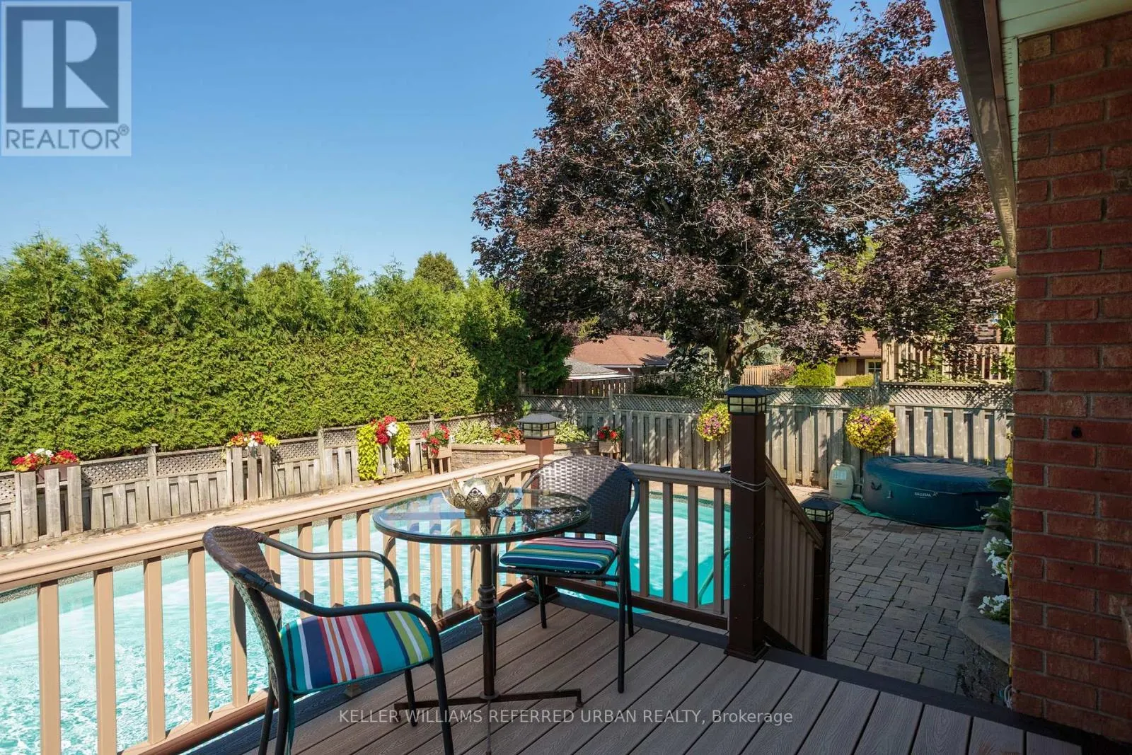 72 MUNRO CRESCENT