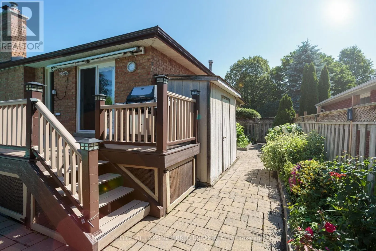 72 MUNRO CRESCENT