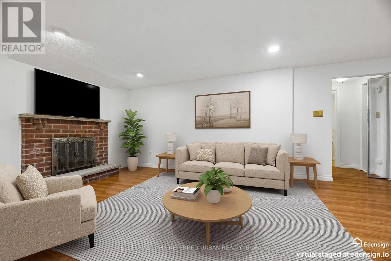 72 MUNRO CRESCENT