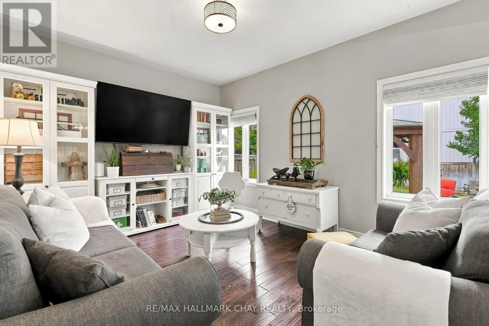 2 NADMARC COURT