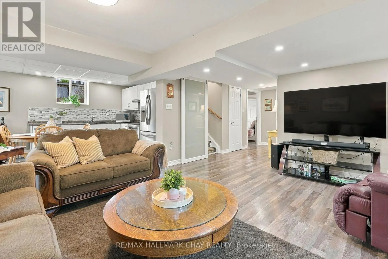 2 NADMARC COURT