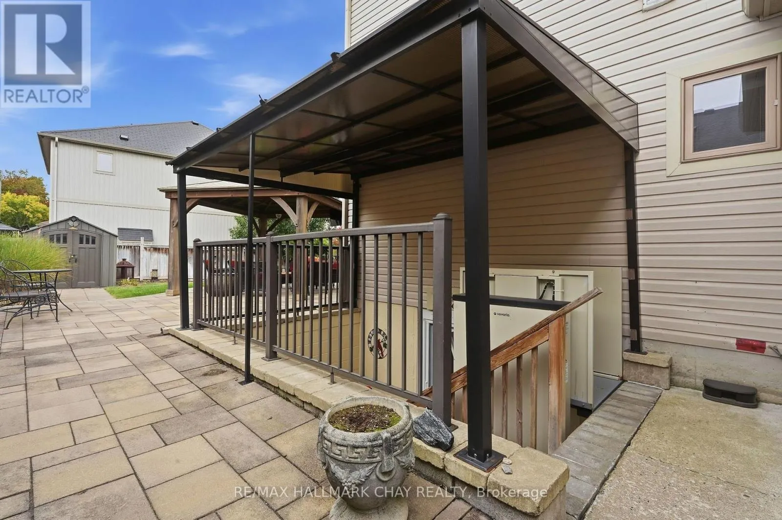 2 NADMARC COURT