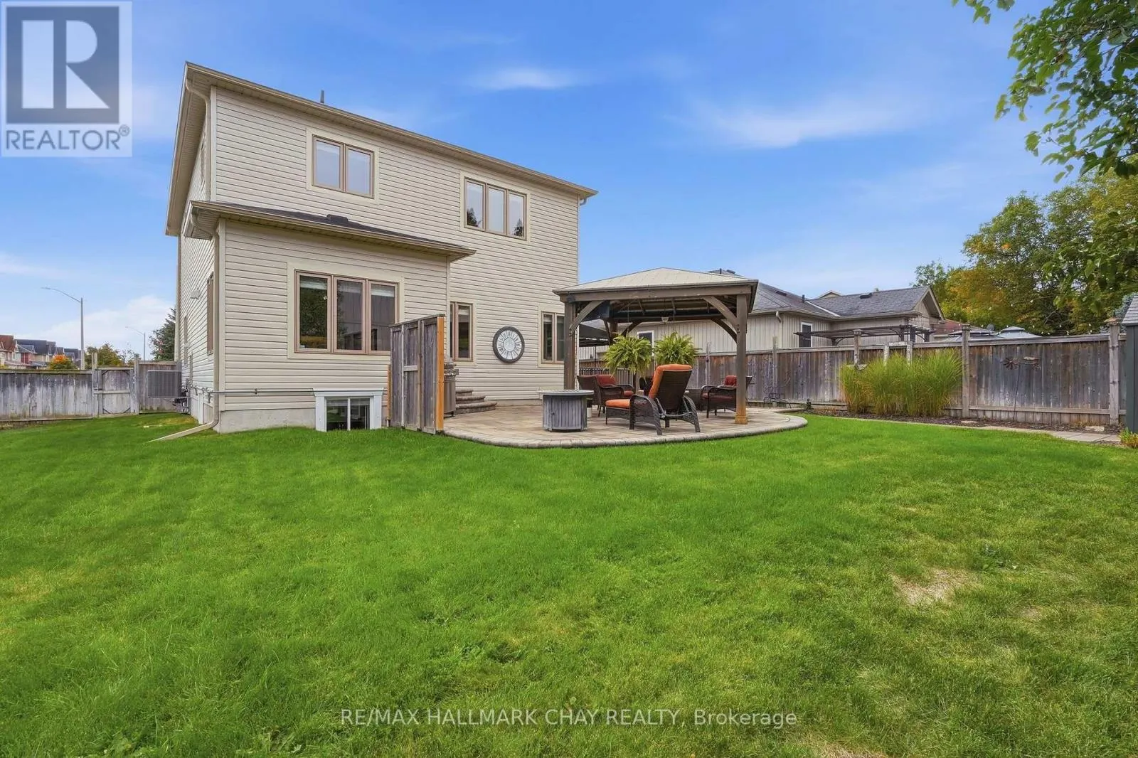 2 NADMARC COURT