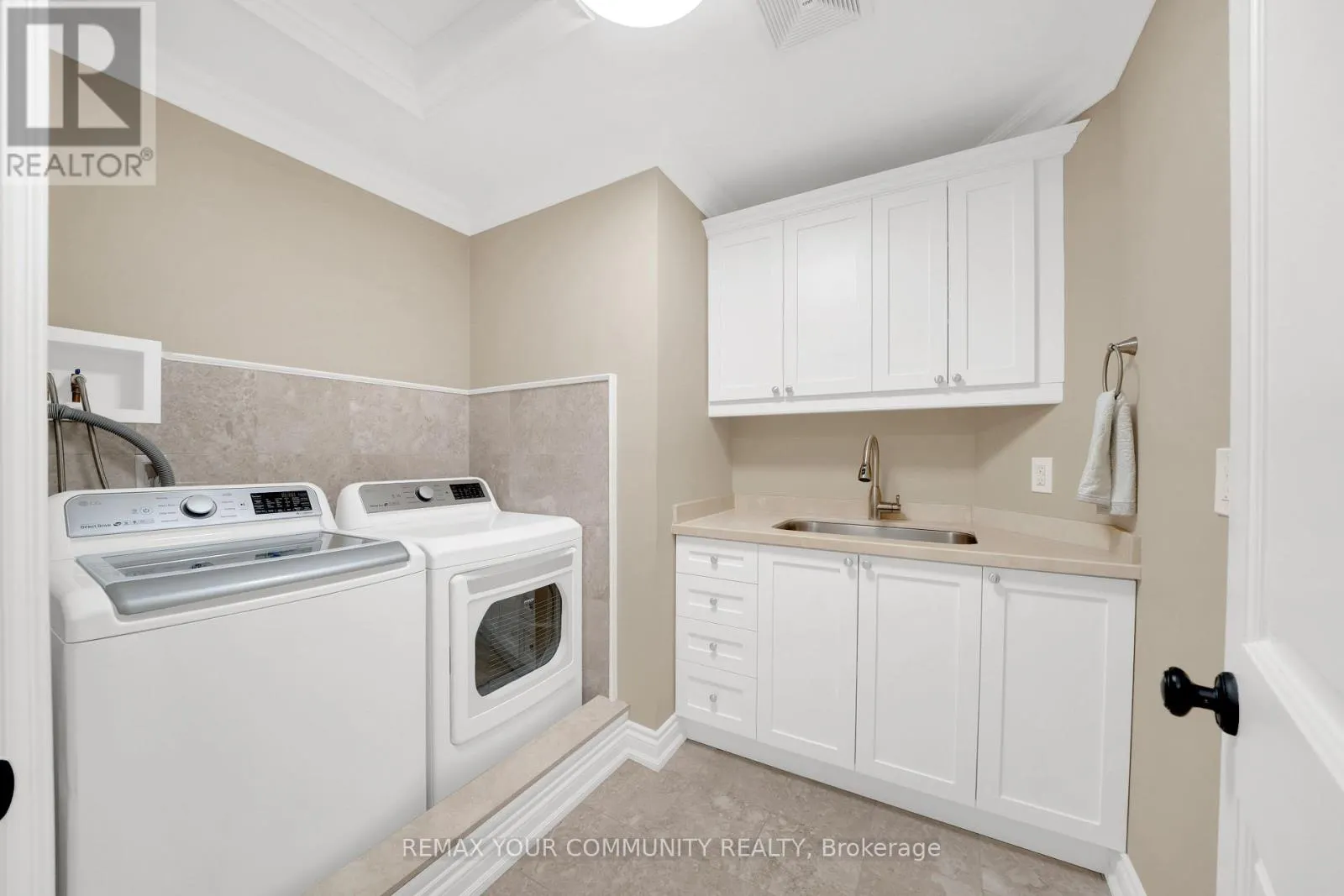 124 ELMPINE TRAIL