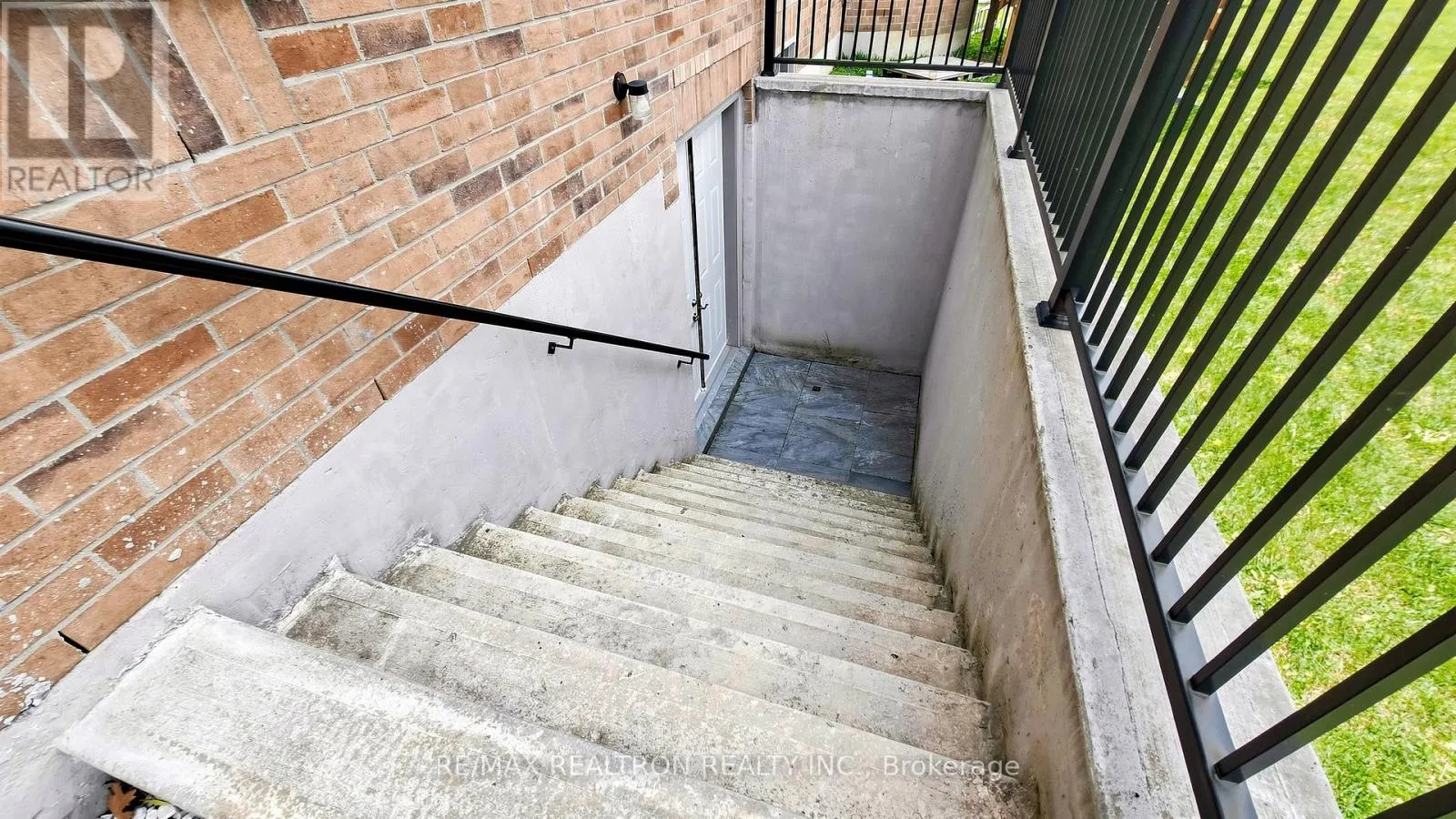 28 SAM DAVIS COURT