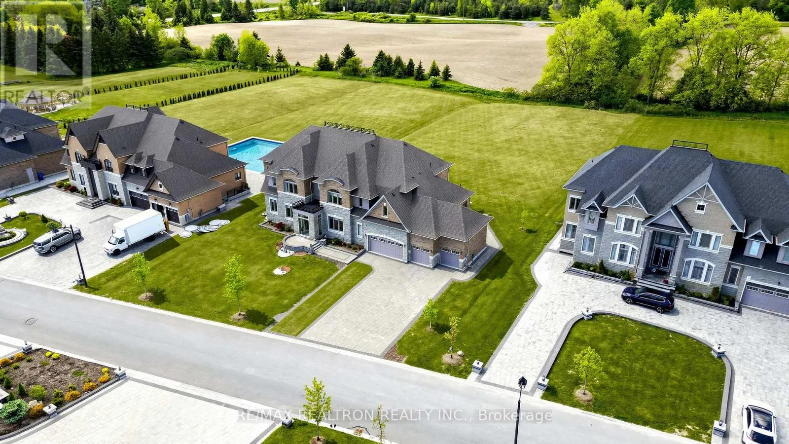 28 SAM DAVIS COURT