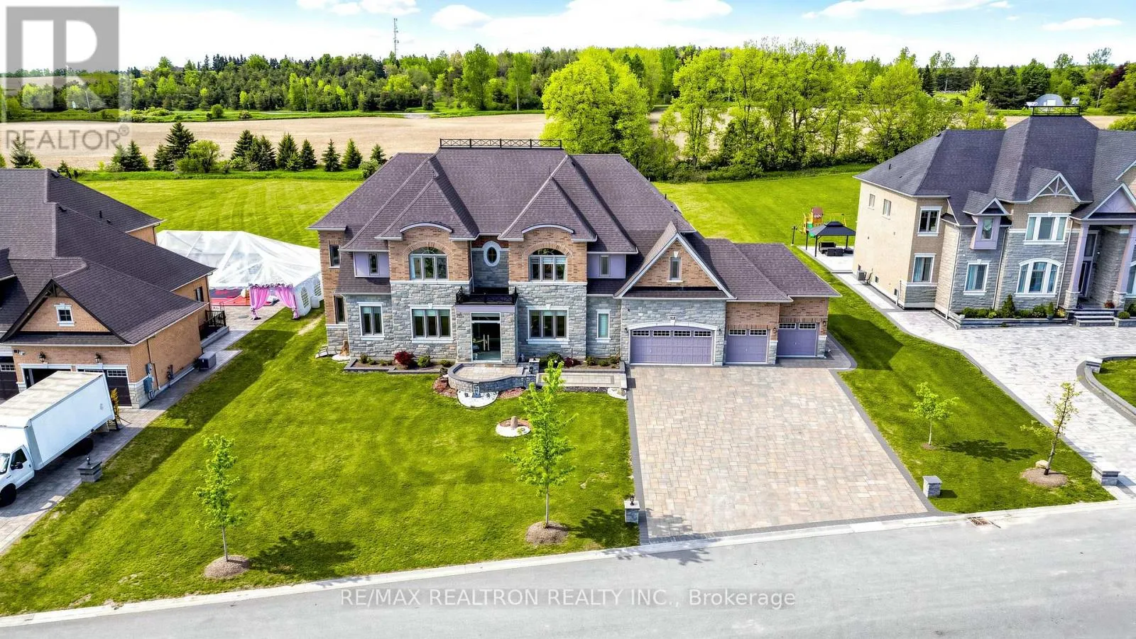 28 SAM DAVIS COURT