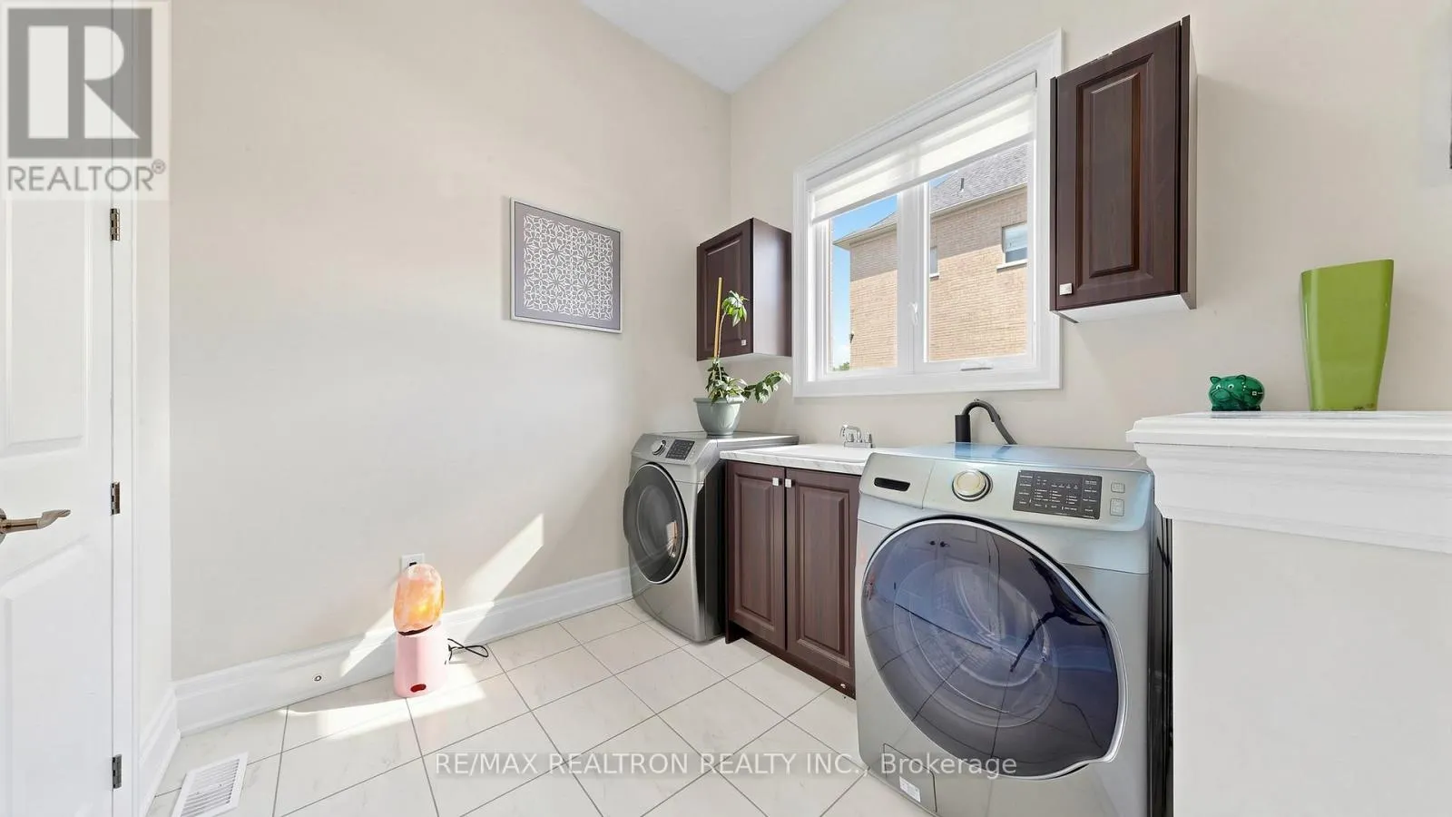 28 SAM DAVIS COURT