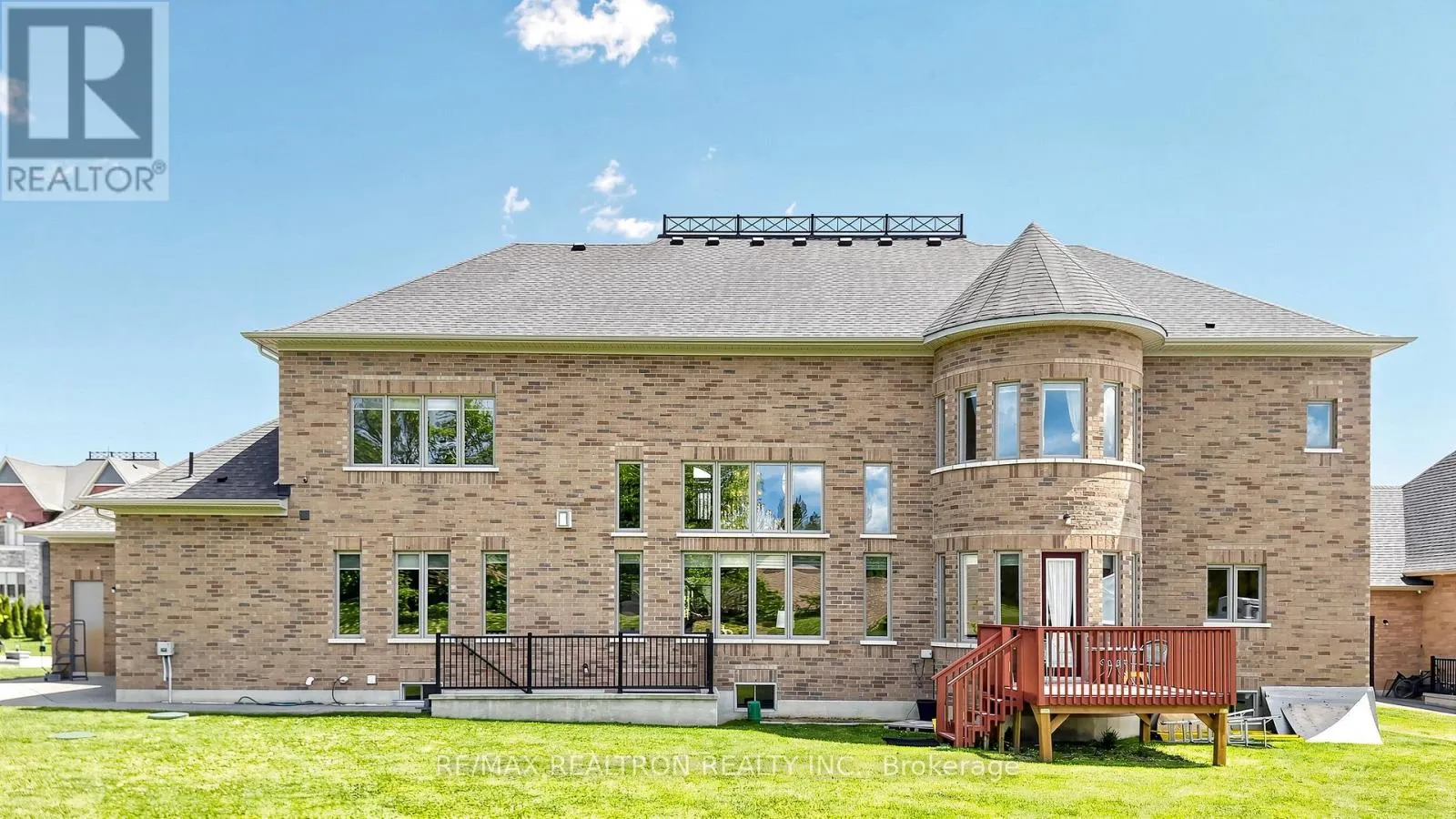 28 SAM DAVIS COURT