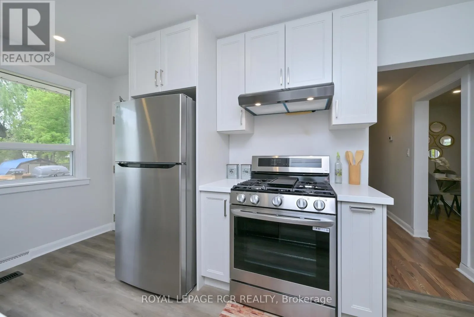 12 MAPLE AVENUE E