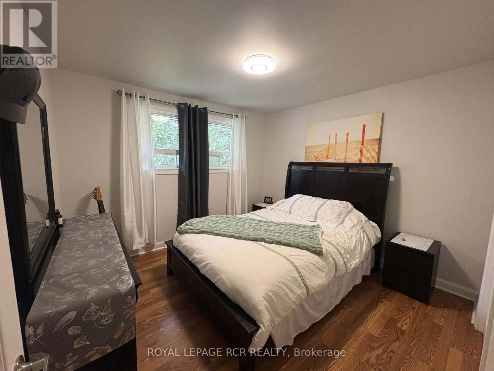 12 MAPLE AVENUE E