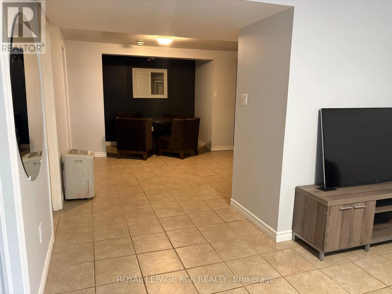 12 MAPLE AVENUE E