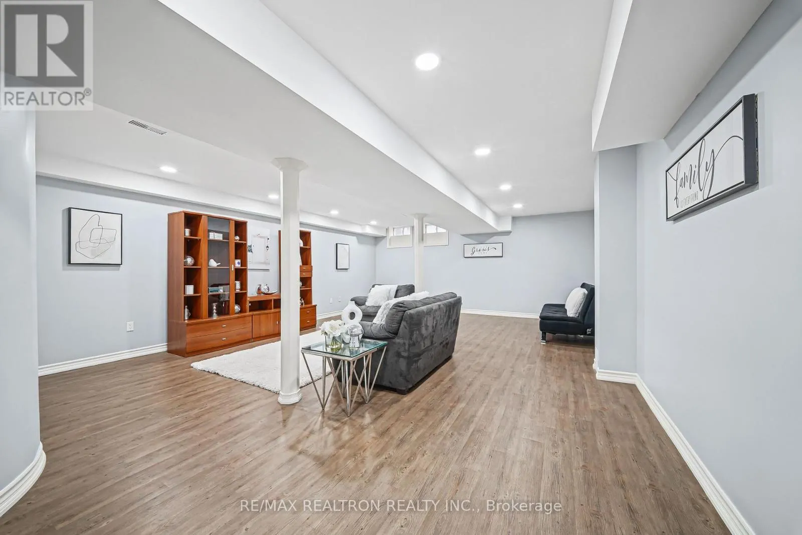 27 MARTELL GATE
