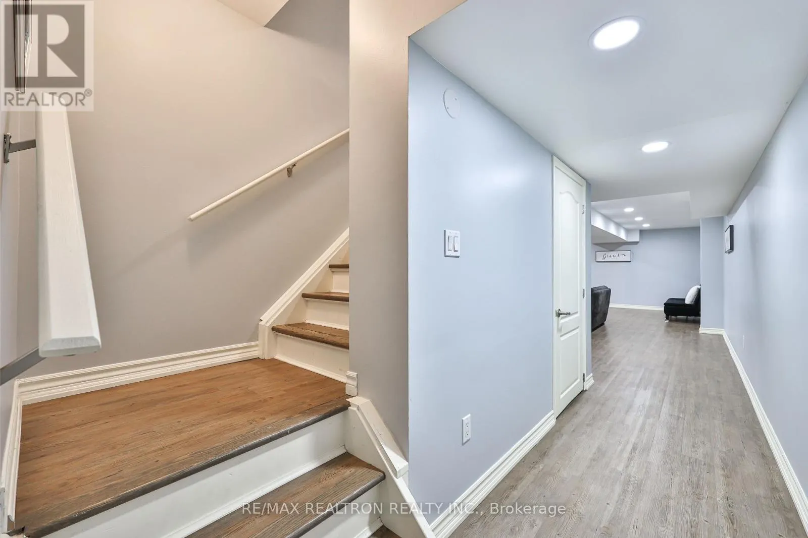 27 MARTELL GATE
