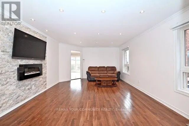 73 LAURENDALE AVENUE