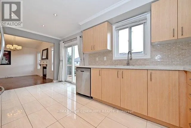 73 LAURENDALE AVENUE