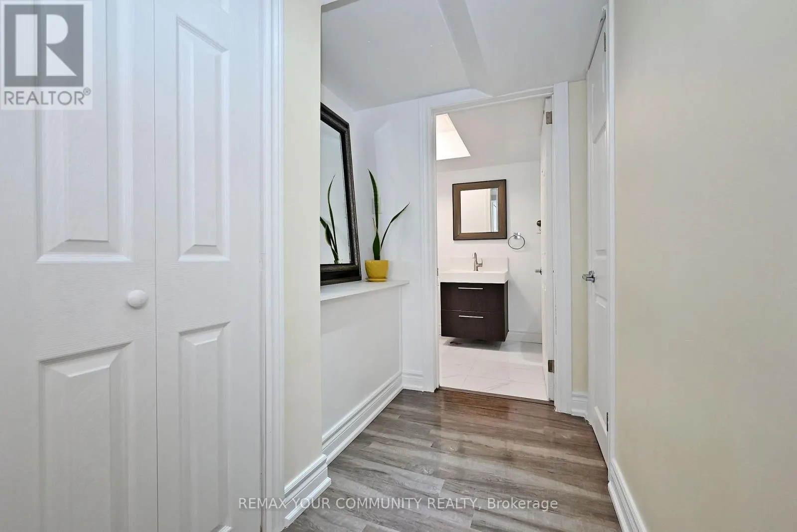 73 LAURENDALE AVENUE