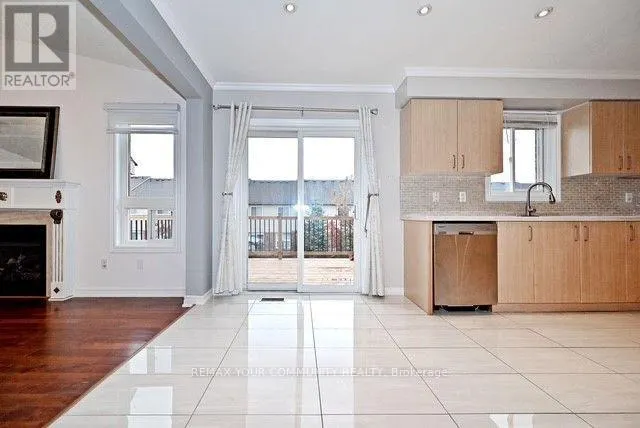 73 LAURENDALE AVENUE