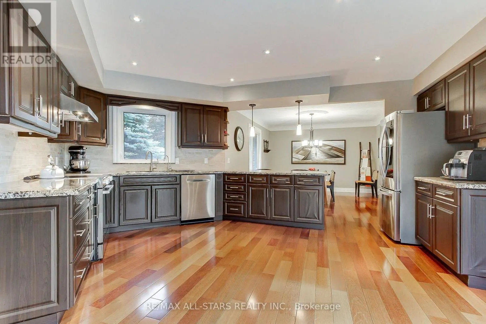 15 LOBRAICO LANE