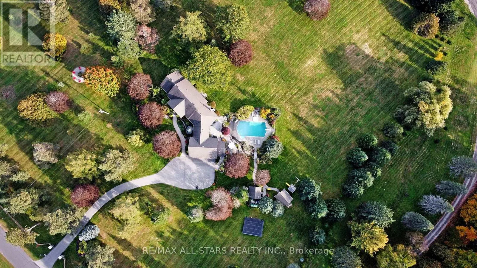 15 LOBRAICO LANE
