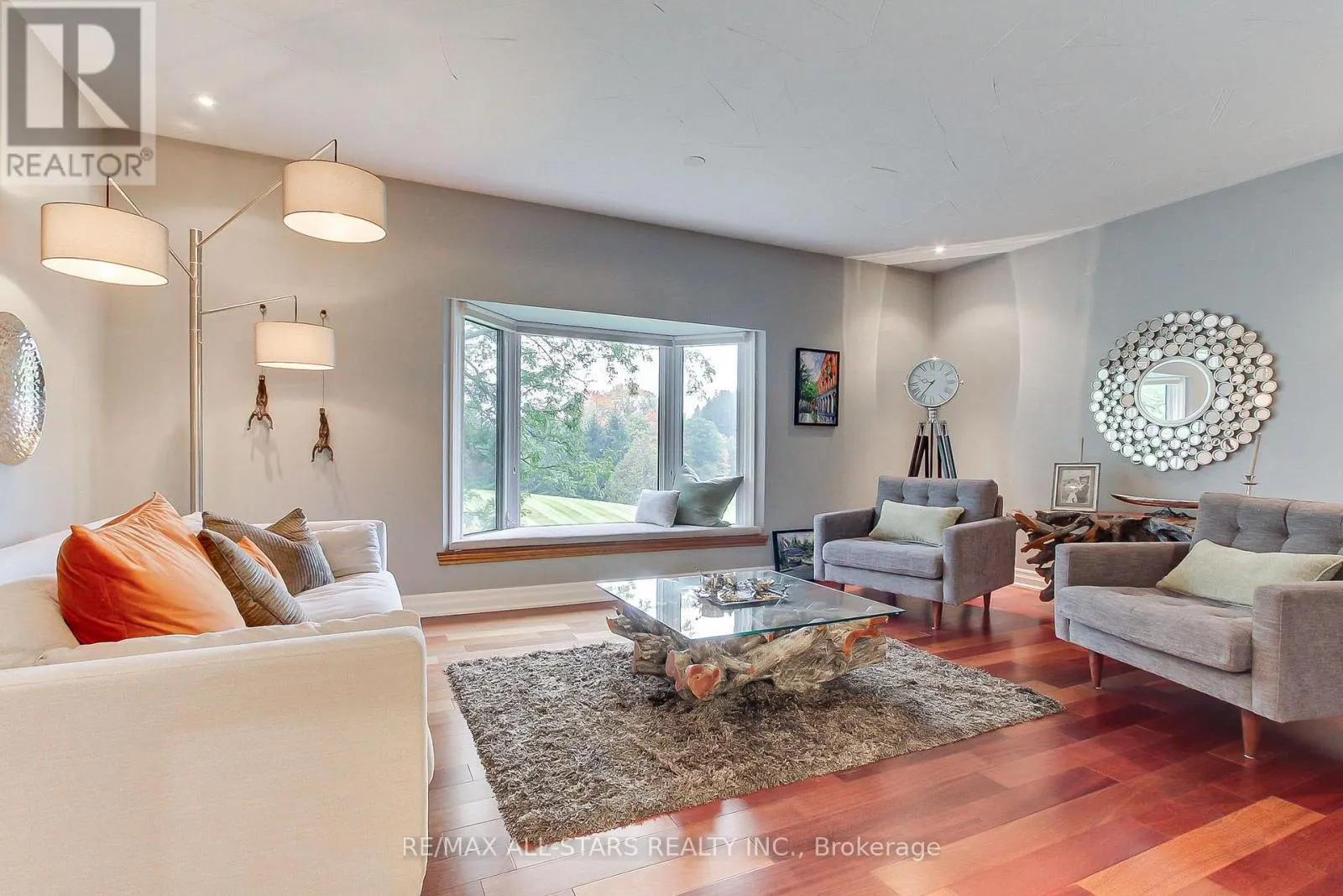 15 LOBRAICO LANE