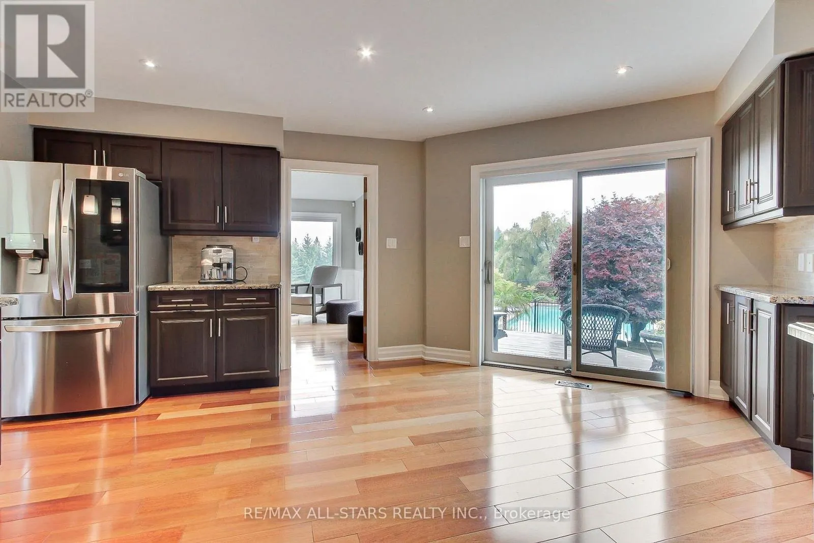 15 LOBRAICO LANE