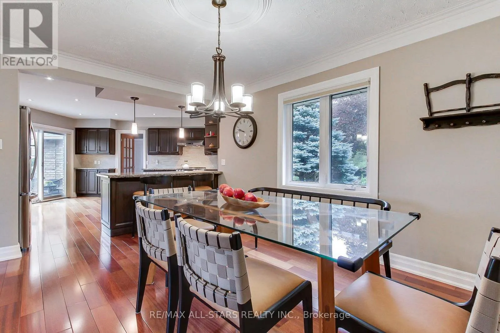 15 LOBRAICO LANE