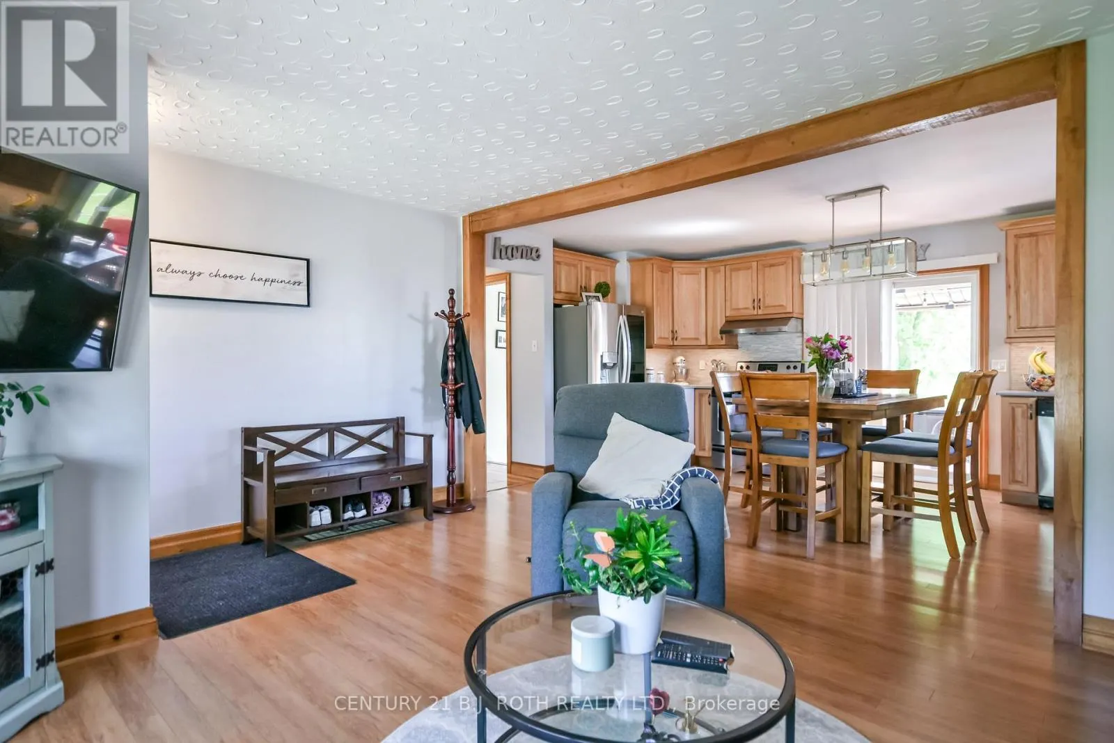 671 SIMCOE ROAD