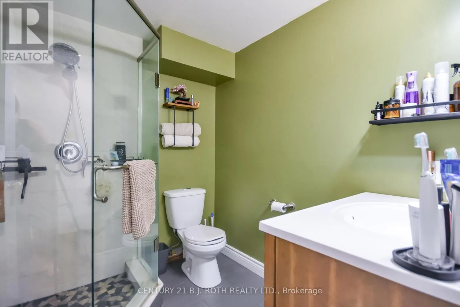 671 SIMCOE ROAD