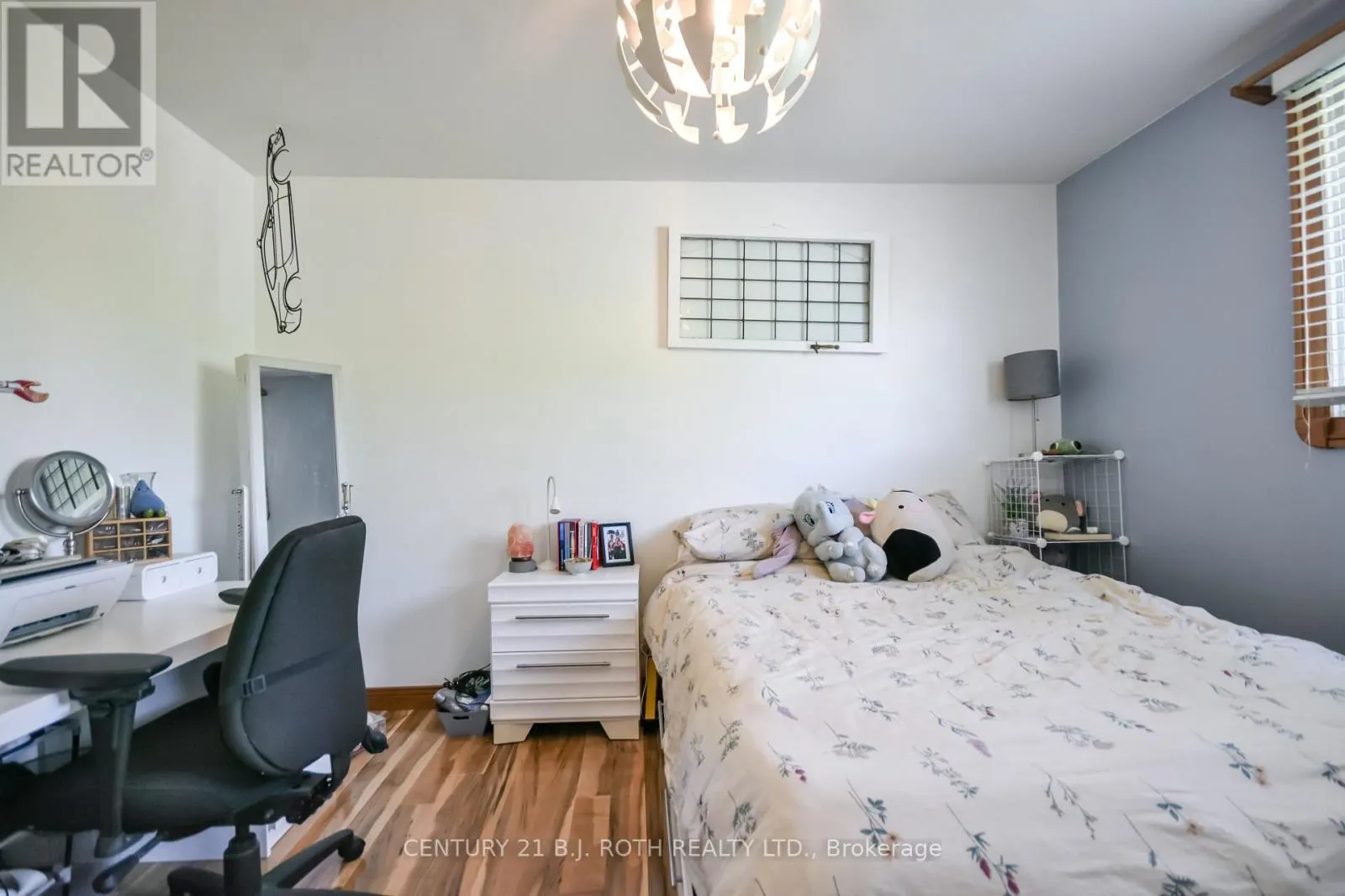 671 SIMCOE ROAD
