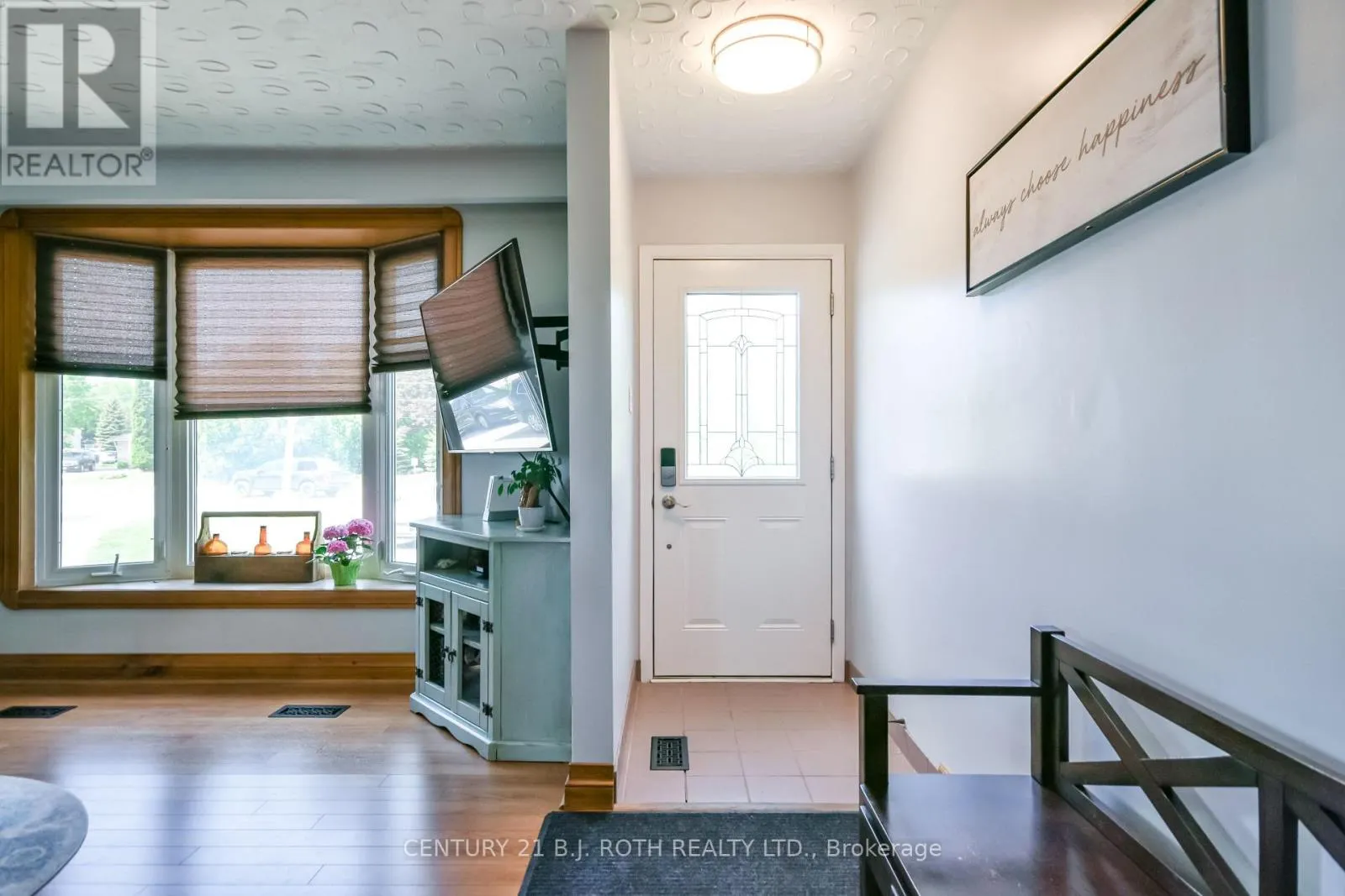 671 SIMCOE ROAD