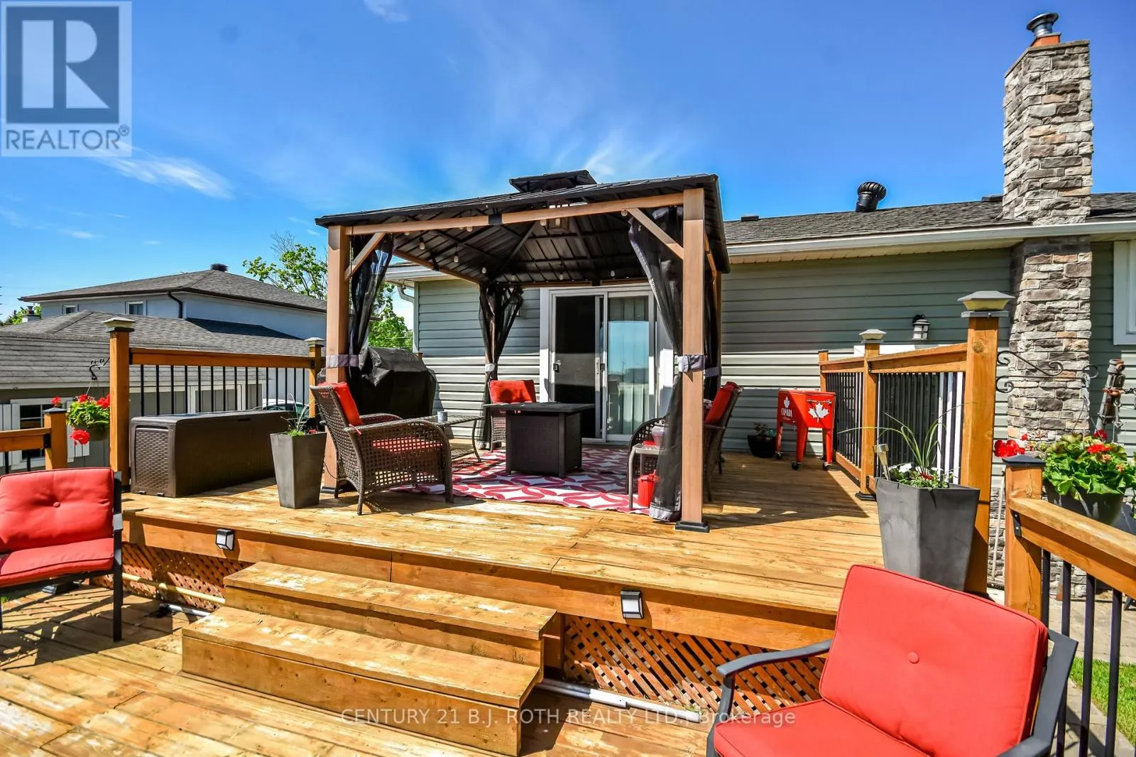 671 SIMCOE ROAD