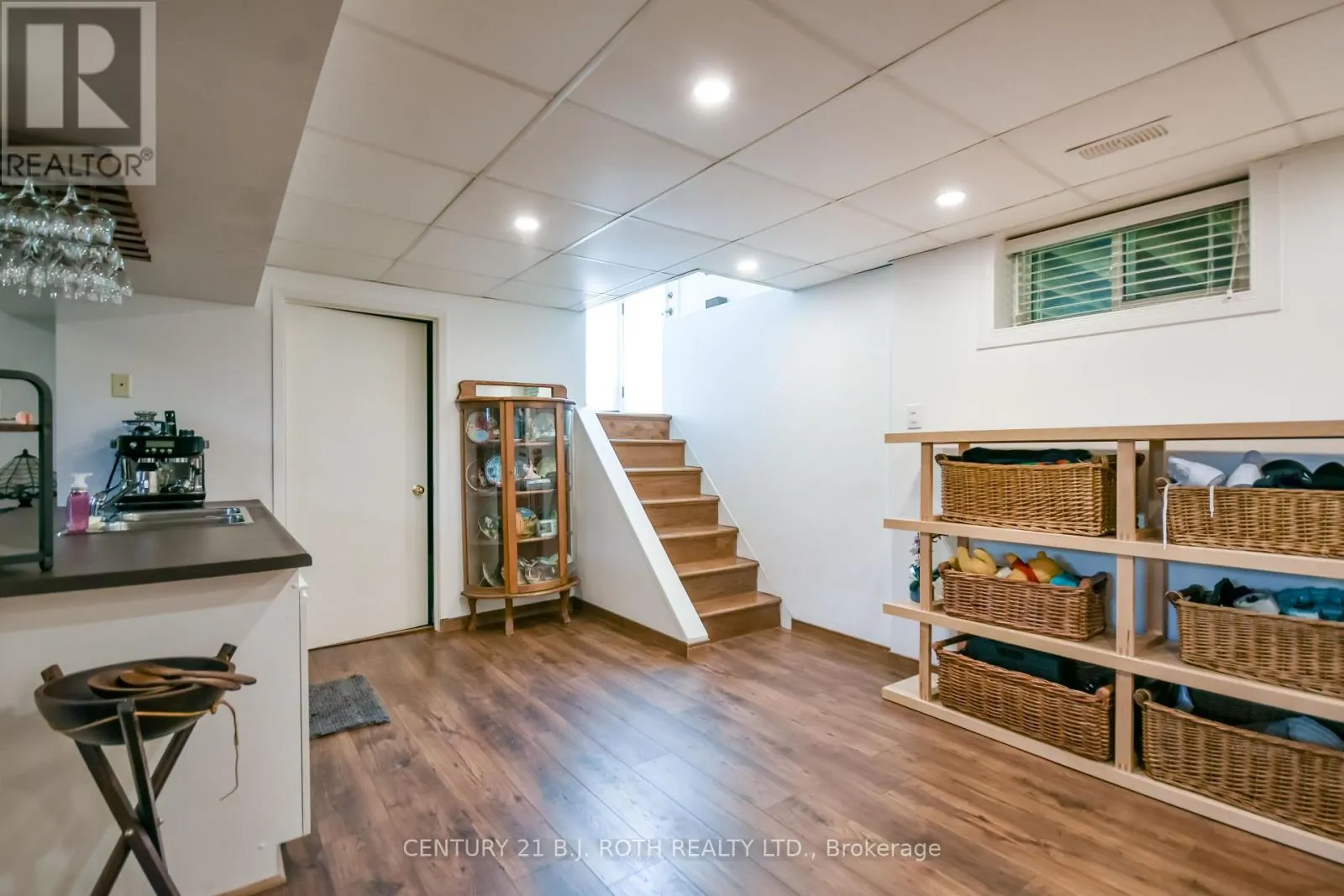 671 SIMCOE ROAD